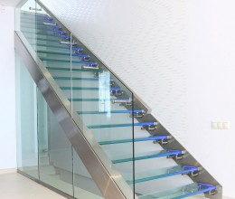 Escaliers en verre - Vitrerie DAVID Sàrl - Yverdon-les-Bains