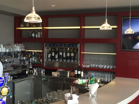 Etagères en verre éclairées - Vitrerie DAVID Sàrl - Yverdon-les-Bains